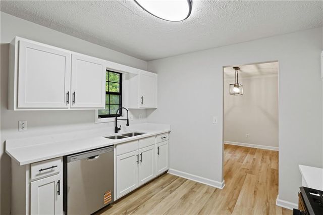 4478 S Springwood Drive SW, Smyrna, GA 30082