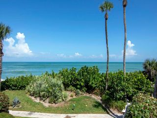 8880 N Sea Oaks Way 208, Vero Beach, FL 32963