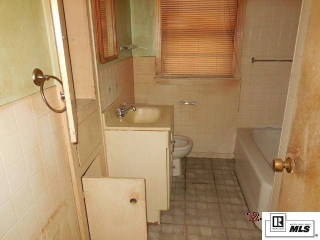 1111 S 8TH STREET, Monroe, LA 71202