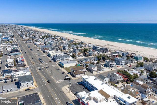 111 E 22ND ST, Ship Bottom, NJ 08008