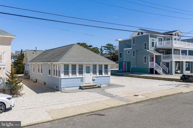 111 E 22ND ST, Ship Bottom, NJ 08008