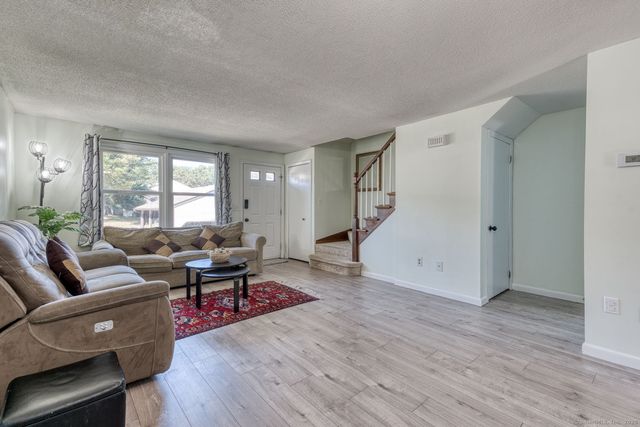 5 Saint Marc Circle H, South Windsor, CT 06074