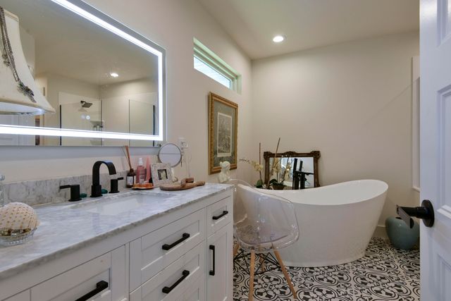 350 Beechwood Drive, Branson West, MO 65737