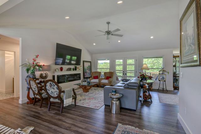 350 Beechwood Drive, Branson West, MO 65737