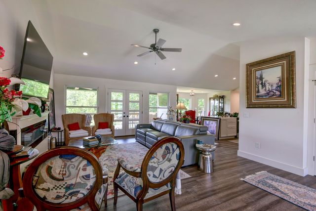 350 Beechwood Drive, Branson West, MO 65737