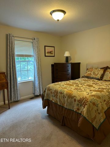 5751 Quail Run Drive, Maryville, TN 37804