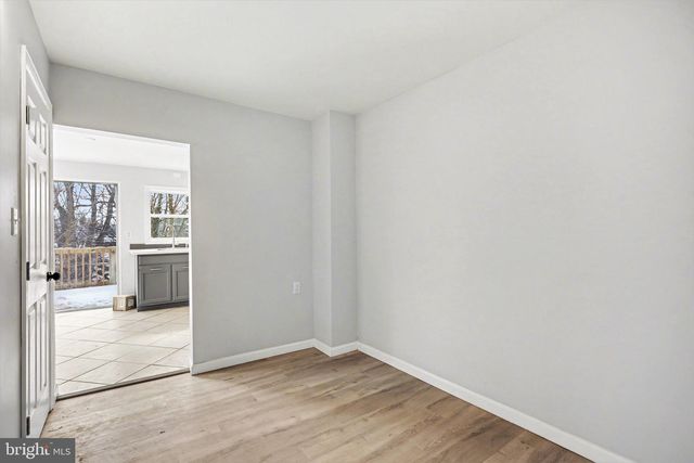 40 E COLUMBIA RD, Enola, PA 17025