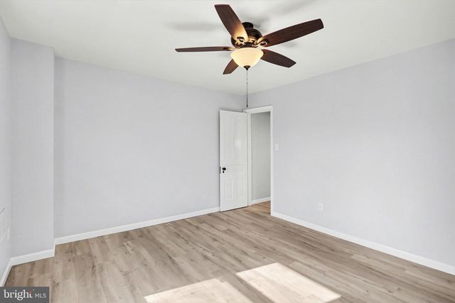 40 E COLUMBIA RD, Enola, PA 17025