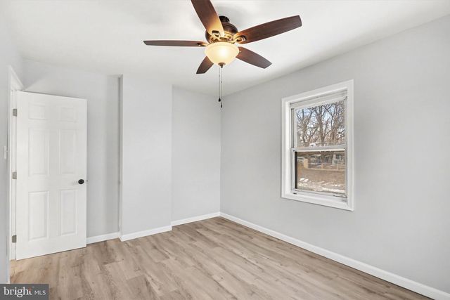 40 E COLUMBIA RD, Enola, PA 17025