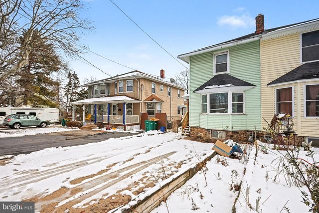 40 E COLUMBIA RD, Enola, PA 17025