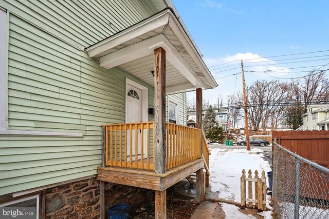 40 E COLUMBIA RD, Enola, PA 17025