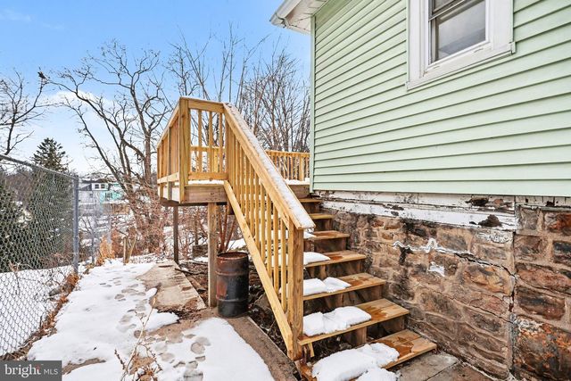 40 E COLUMBIA RD, Enola, PA 17025