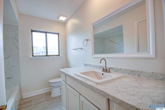 2225 Golf Road 303, Huntsville, AL 35802