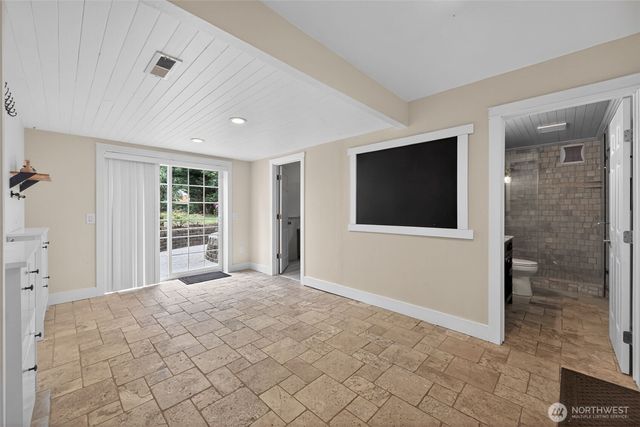 20009 SE 20th Place, Sammamish, WA 98075