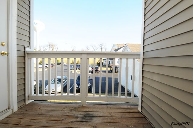 1917 Silverstone Drive 1917, Carpentersville, IL 60110