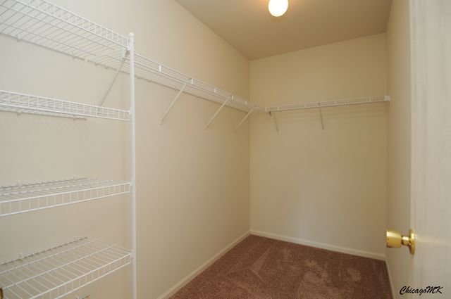 1917 Silverstone Drive 1917, Carpentersville, IL 60110