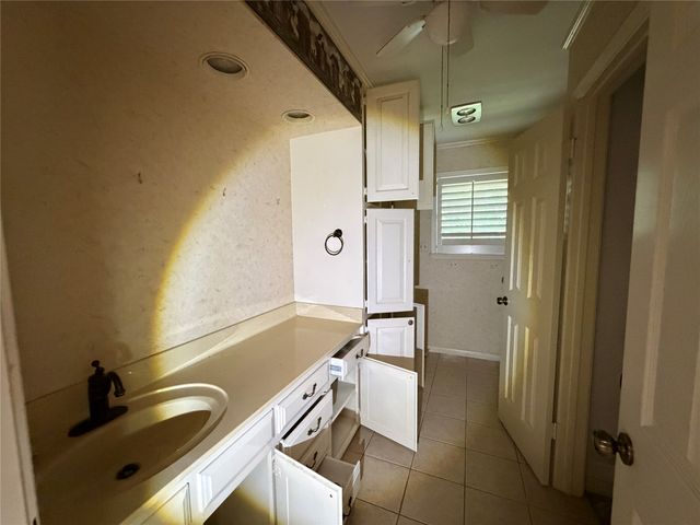 249 N Bay Drive, Bullard, TX 75757