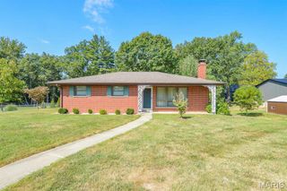 4 N West Street, Freeburg, IL 62243