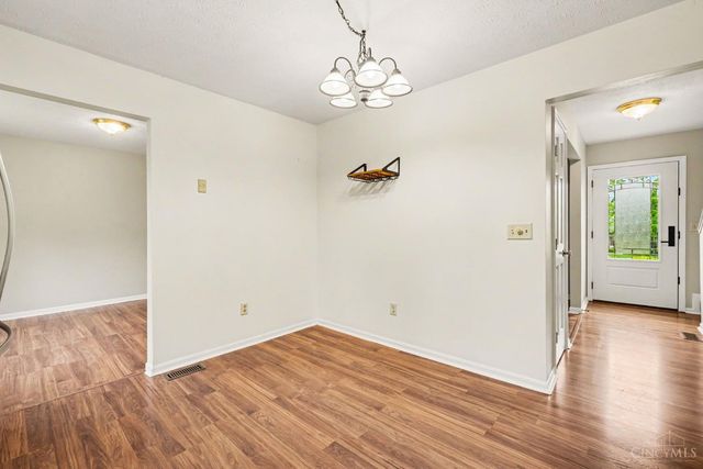 7594 Cinnamon Woods Drive, West Chester, OH 45069