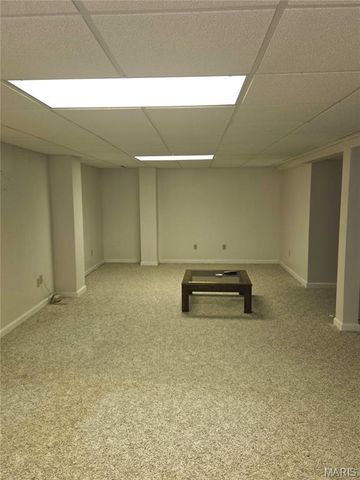 1968 Timberwood Crossing Drive, Florissant, MO 63031