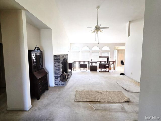 1968 Timberwood Crossing Drive, Florissant, MO 63031