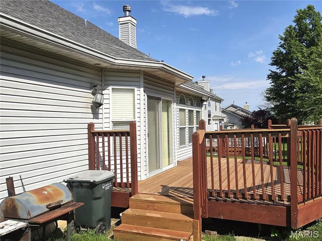 1968 Timberwood Crossing Drive, Florissant, MO 63031