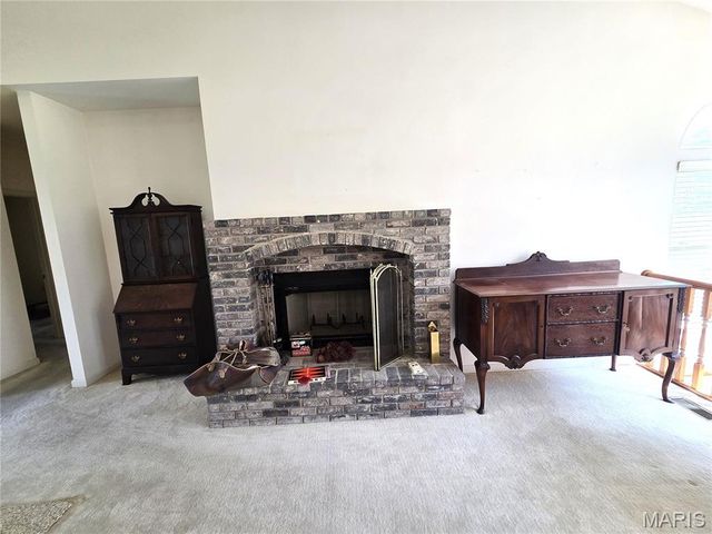 1968 Timberwood Crossing Drive, Florissant, MO 63031