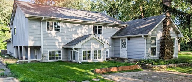 52 Deerpath Road, Deer Park, IL 60010