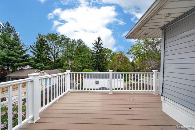 529 E Lincoln Avenue, Royal Oak, MI 48067