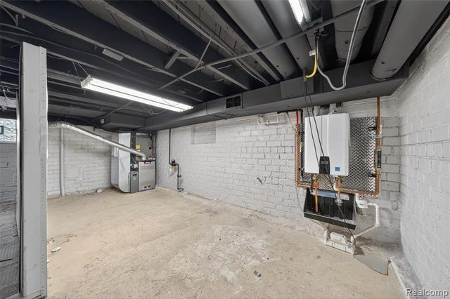 529 E Lincoln Avenue, Royal Oak, MI 48067