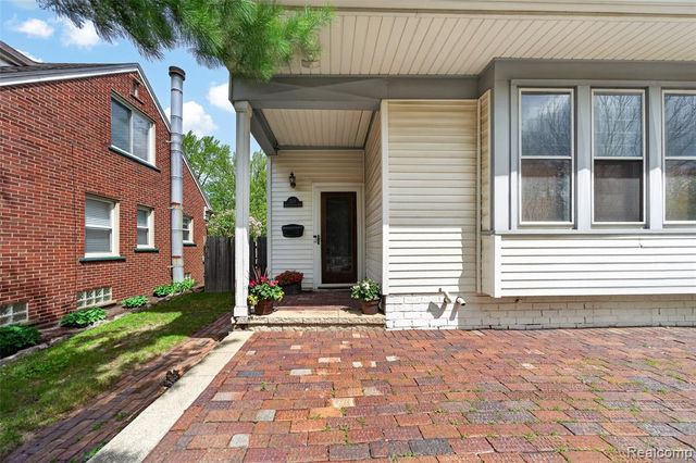 529 E Lincoln Avenue, Royal Oak, MI 48067