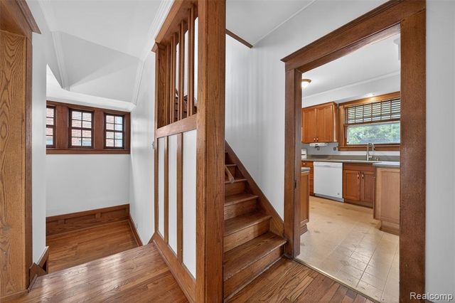 529 E Lincoln Avenue, Royal Oak, MI 48067