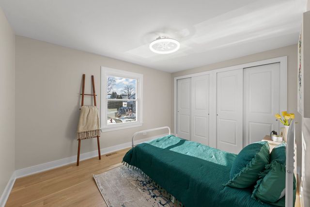 1122 Patricia Court, Schaumburg, IL 60193