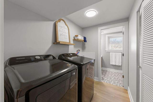 1122 Patricia Court, Schaumburg, IL 60193