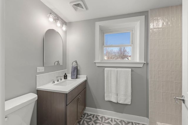 1122 Patricia Court, Schaumburg, IL 60193