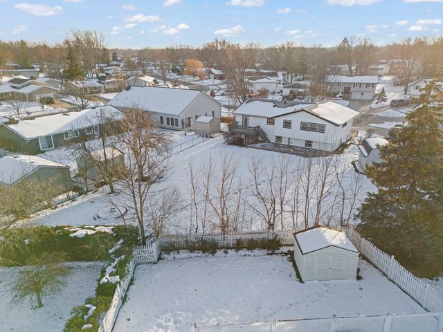 1122 Patricia Court, Schaumburg, IL 60193