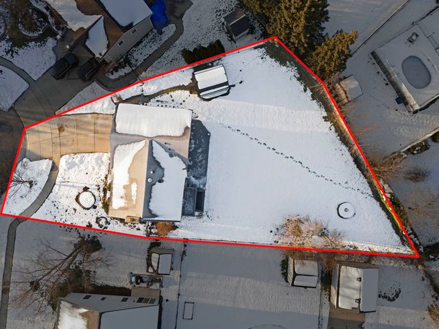 1122 Patricia Court, Schaumburg, IL 60193