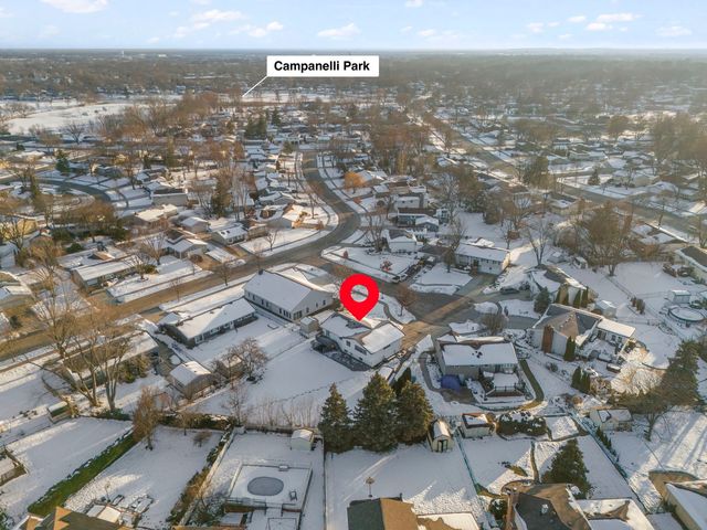 1122 Patricia Court, Schaumburg, IL 60193