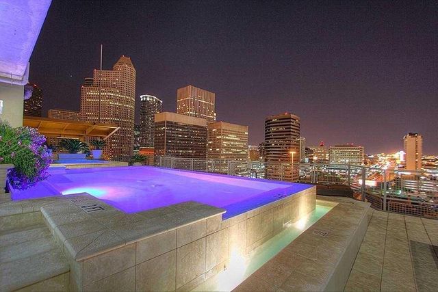2000 Bagby Street 7412, Houston, TX 77002