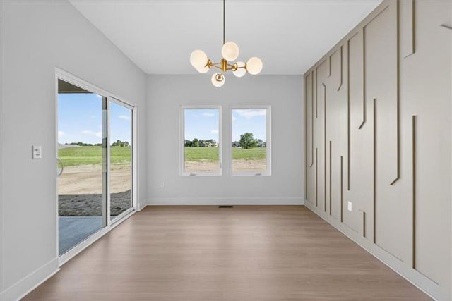 422 NE Lakota Drive, Adrian, MO 64720