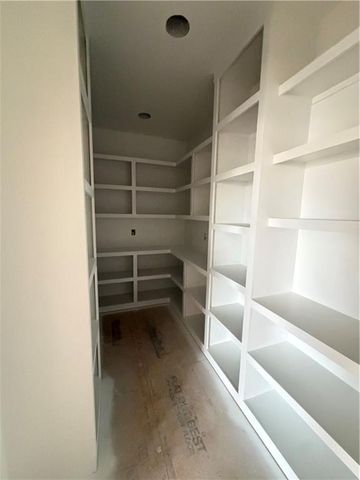 422 NE Lakota Drive, Adrian, MO 64720