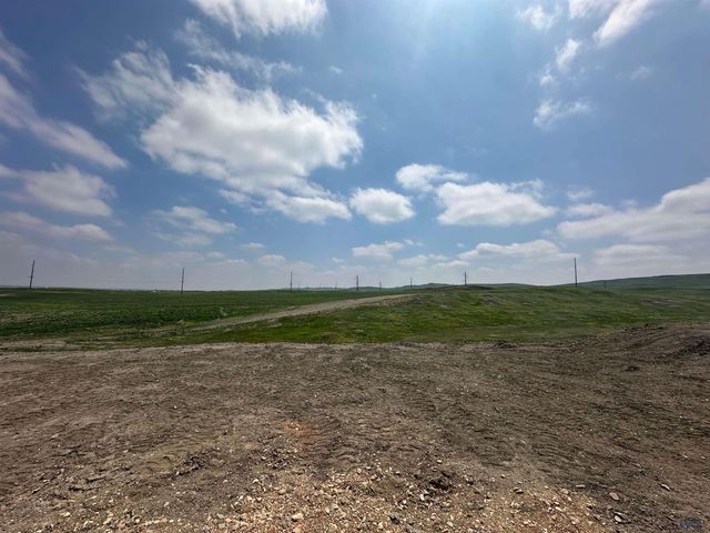 574 DENALI DR, Box Elder, SD 57719