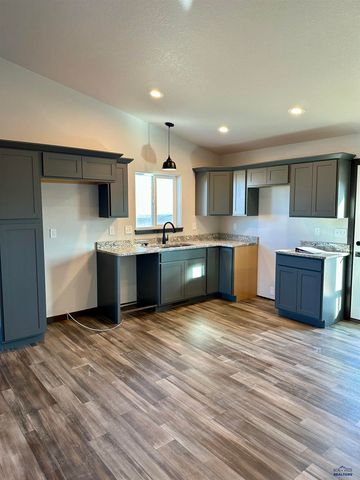 574 DENALI DR, Box Elder, SD 57719
