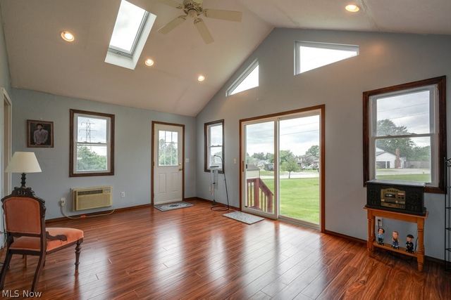 4124 Coral Gables Drive, Parma, OH 44134