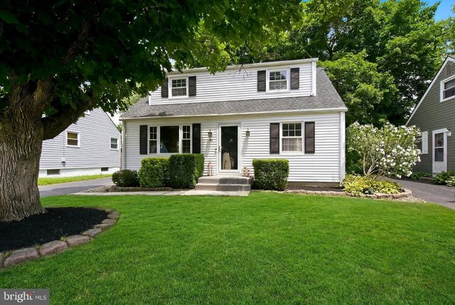 43 LONGWOOD DR, Hamilton, NJ 08620