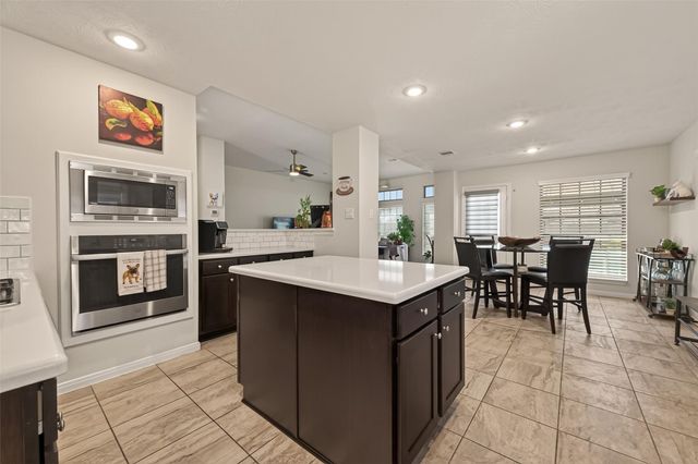 6546 Grapevine Bend, Manvel, TX 77578