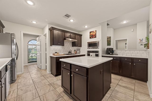 6546 Grapevine Bend, Manvel, TX 77578