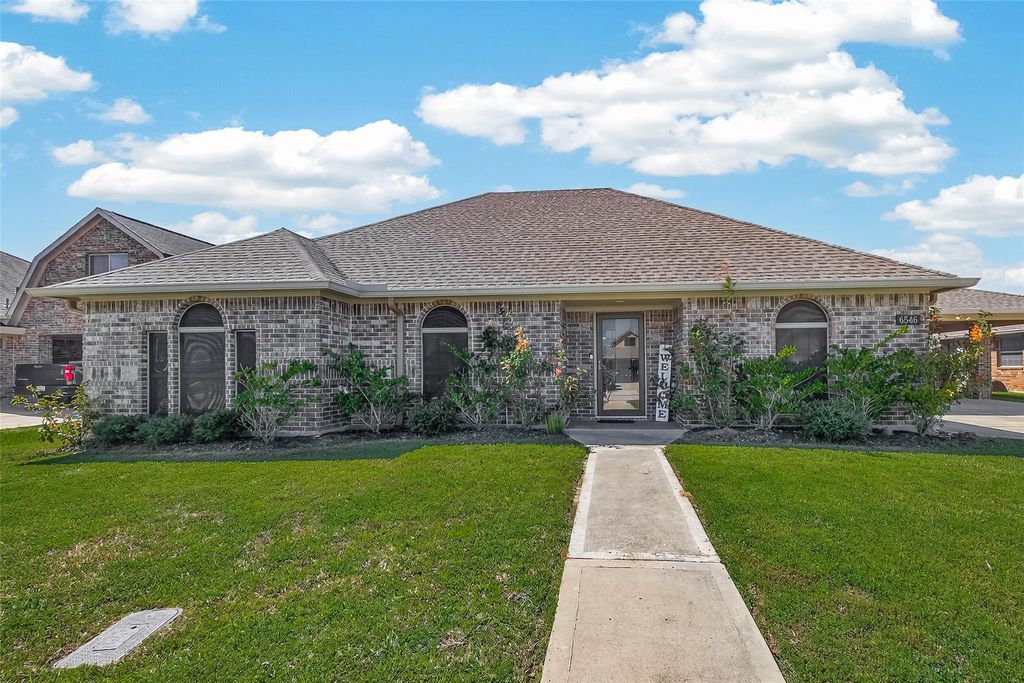 6546 Grapevine Bend, Manvel, TX 77578