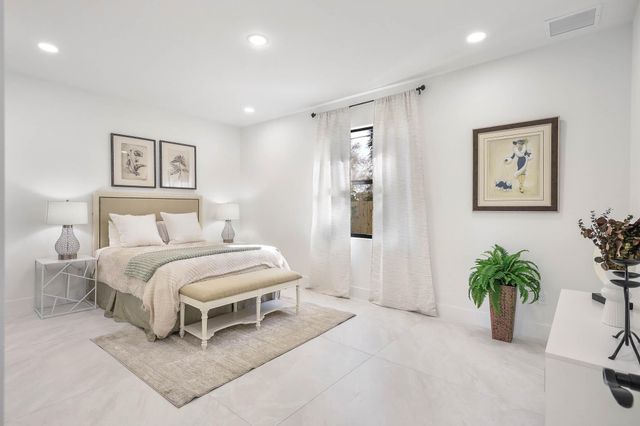 4720 Pine Cone Lane, West Palm Beach, FL 33417