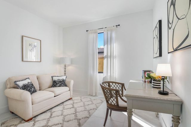 4720 Pine Cone Lane, West Palm Beach, FL 33417